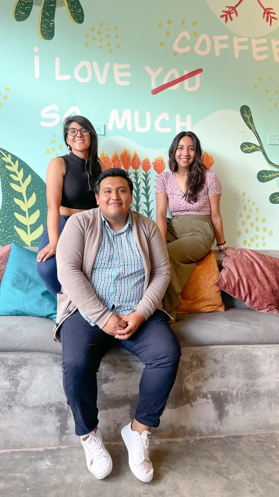 Los dueños de Café Nosé en la cafetería